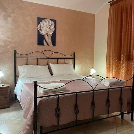 Villa Anna Maria Кустоначи Екстериор снимка