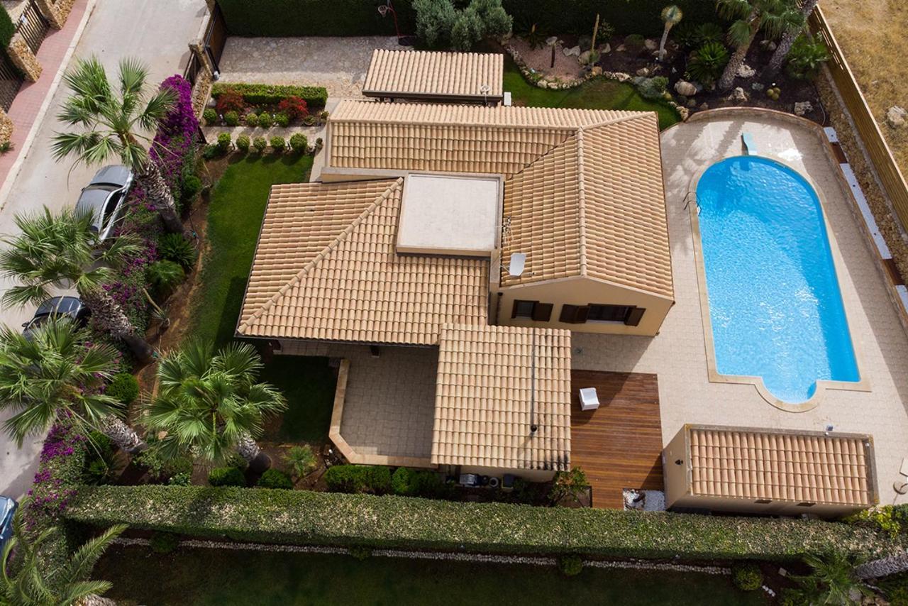 Villa Anna Maria Кустоначи Екстериор снимка