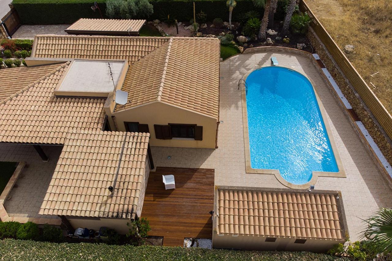 Villa Anna Maria Кустоначи Екстериор снимка